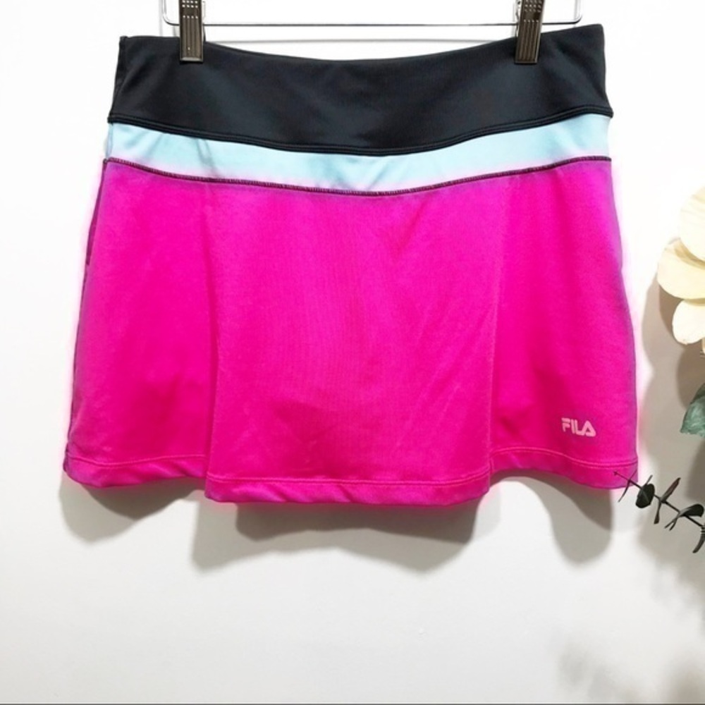 Fila women’s skorts Size M